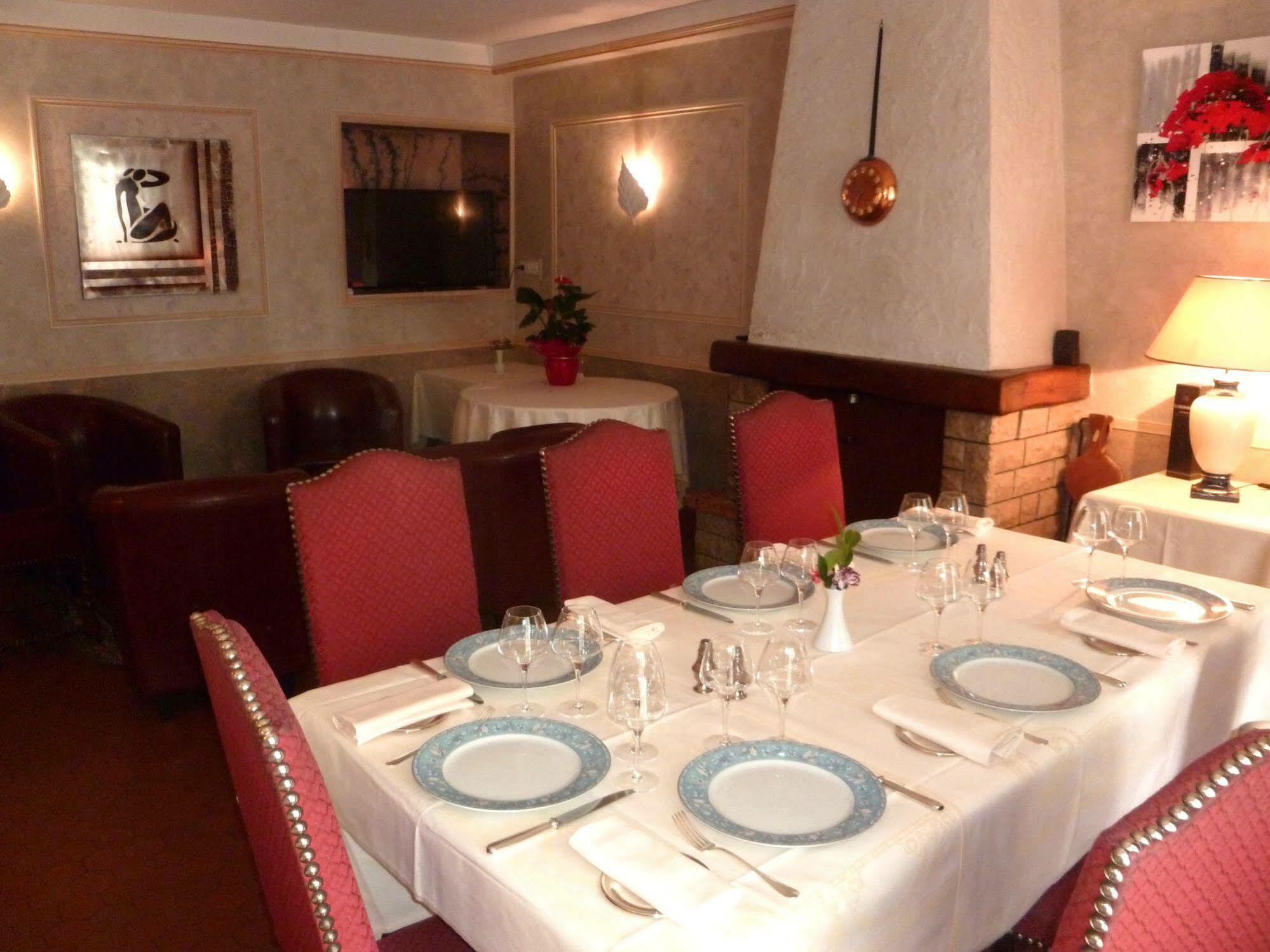 Le Relais De La Rance - Chambres D'Hotes Quedillac Bagian luar foto