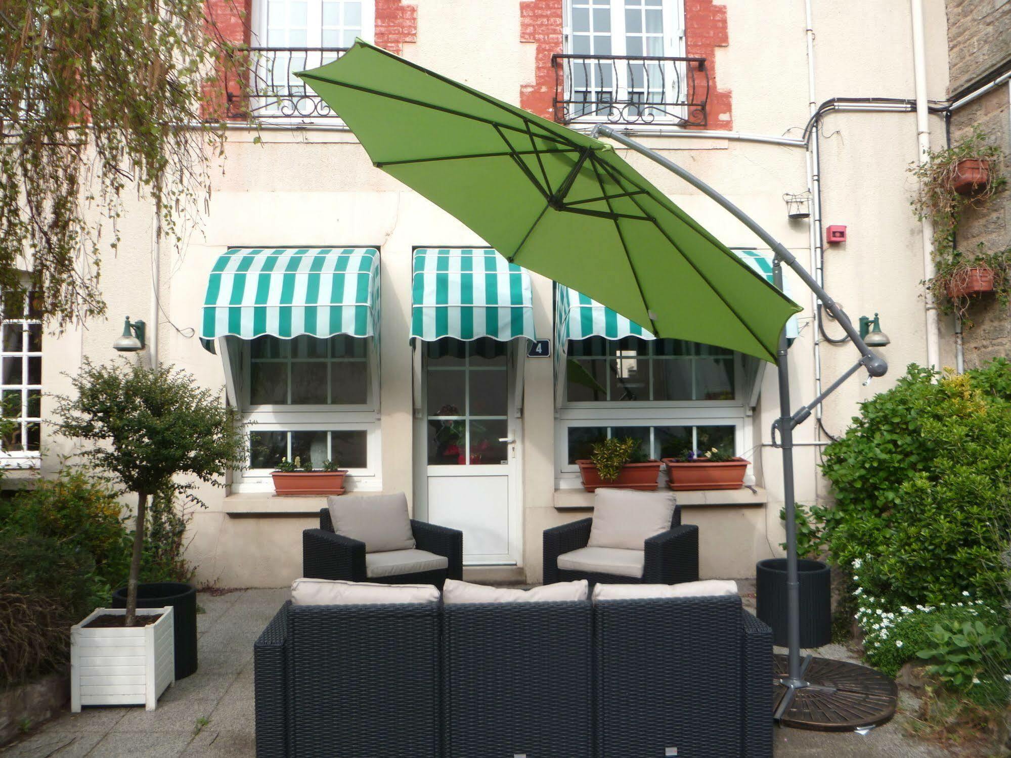 Le Relais De La Rance - Chambres D'Hotes Quedillac Bagian luar foto